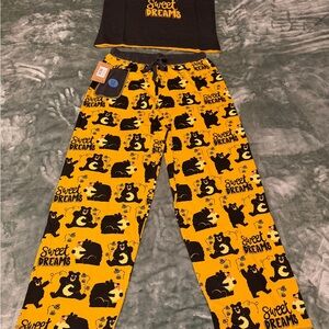 NWTS Women’s size medium Lazy One bear pajama set which includes